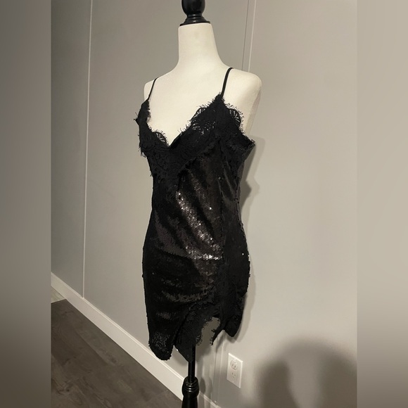 BOOHOO sequin split hem mini dress size 6 - Picture 2 of 7